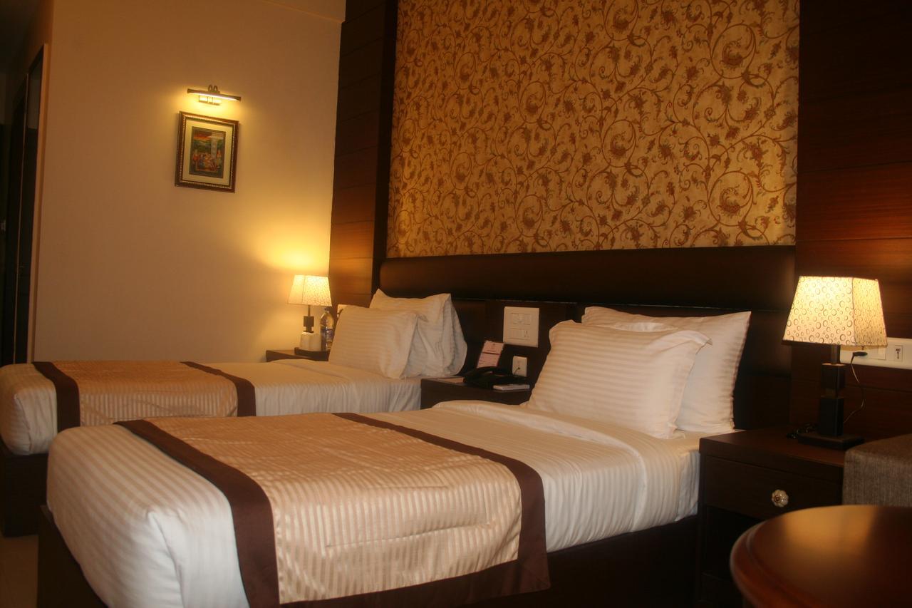 The Royal Retreat Hotell Ranchi Eksteriør bilde