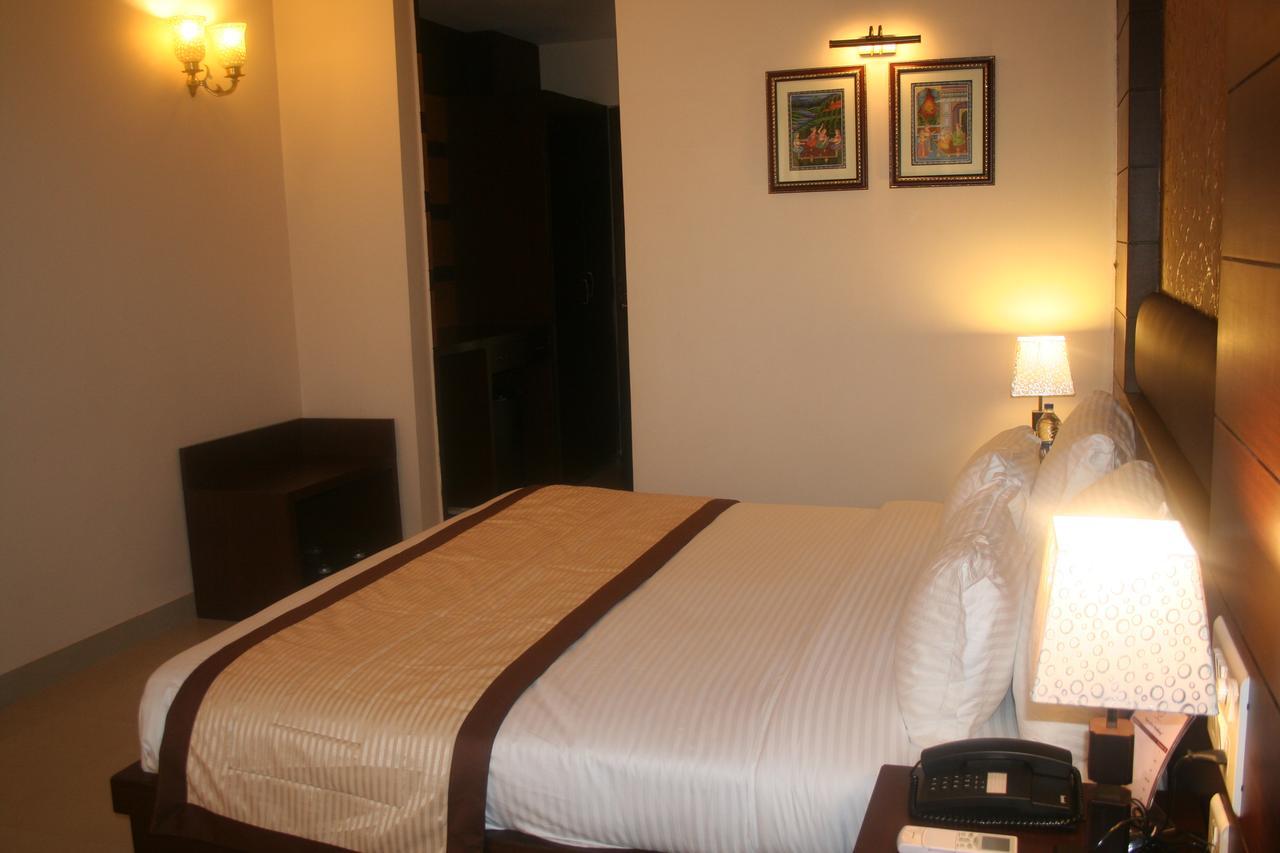 The Royal Retreat Hotell Ranchi Eksteriør bilde